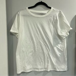3/$25 ✺ Old Navy Everywhere Tshirt L Cotton White Short Sleeve